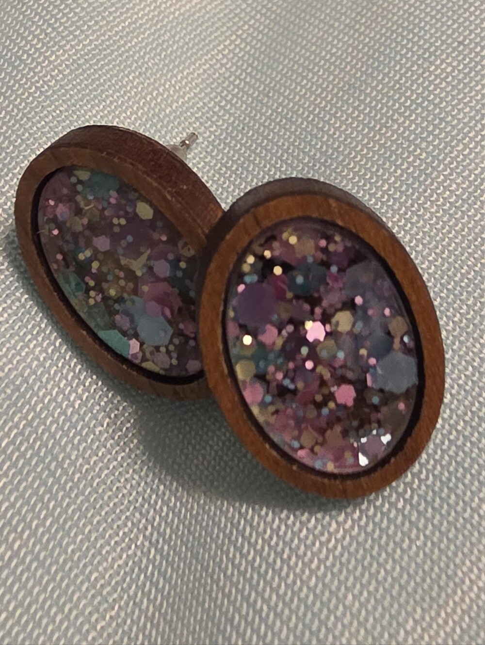 Jamielizabeth Wooden Oval Glitter Earrings - Purple Multi